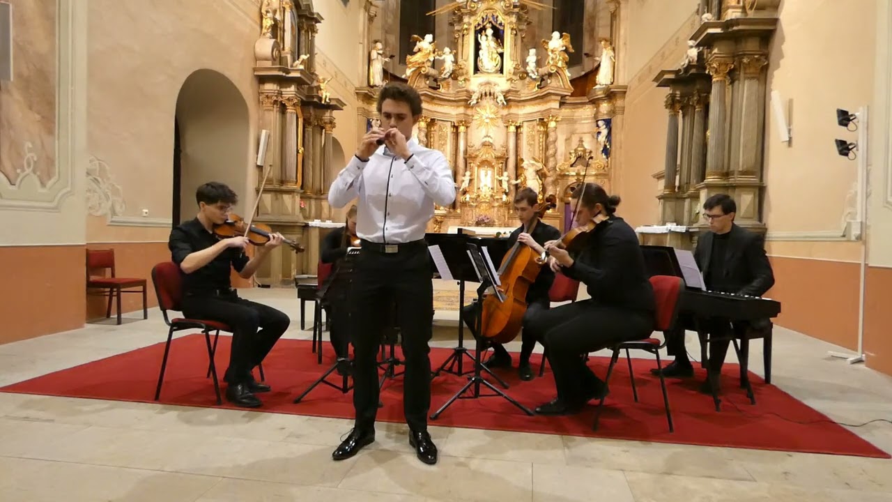 Antonio Vivaldi: Recorder Concerto in C major, RV 444