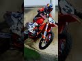 Dakar Rally Champion shreds his dirtbike on a Golf Course 🏌️