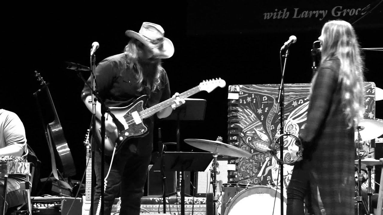 Chris Stapleton Live at Mountain Stage Radio Show "Tennessee Whiskey"