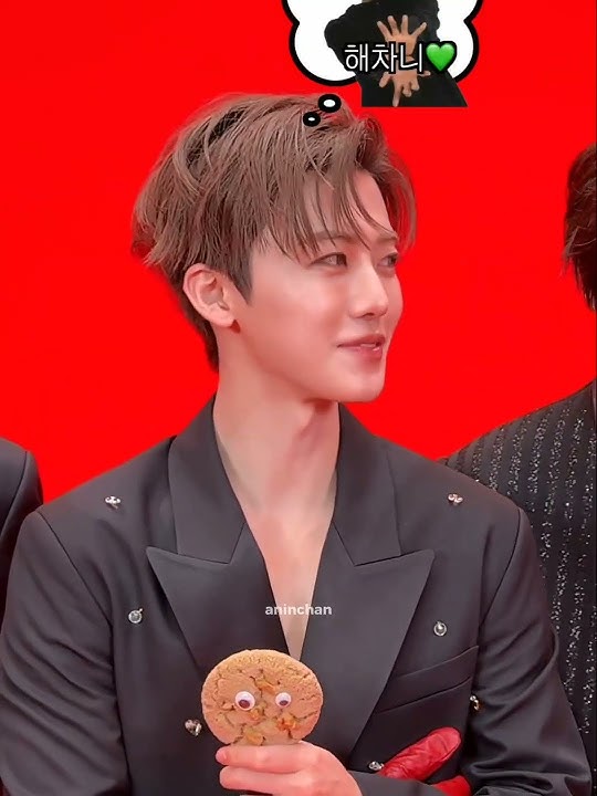 lucu bgt🤣🤏🏻 pada kegemesan, ekspresi liat cerminnya 😃🤏🏻 #jaemin #haechan #nctdream