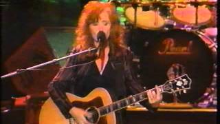 Bonnie Raitt 'Come To Me' live concert performance 1994 from Santa Barbara chords