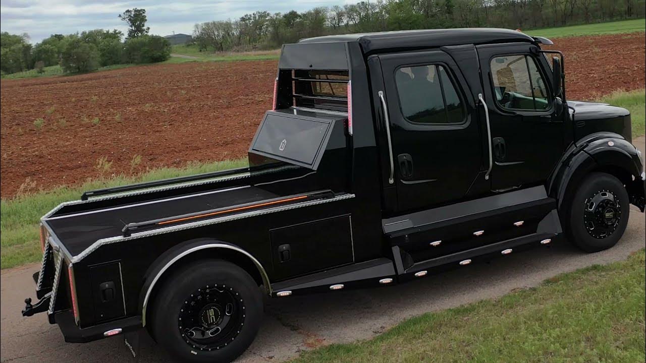 SportChassis LH7 OffshoreEdition Custom Interior YouTube