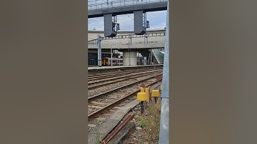 Class 82220 DVT+class 67 behind arrived from Manchester piccadilly to Cardiff Central