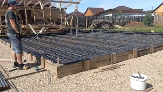 видео: Связали арматуру. Залили фундамент подушку 2025 картинка: Связали арматуру. Залили фундамент подушку 2025