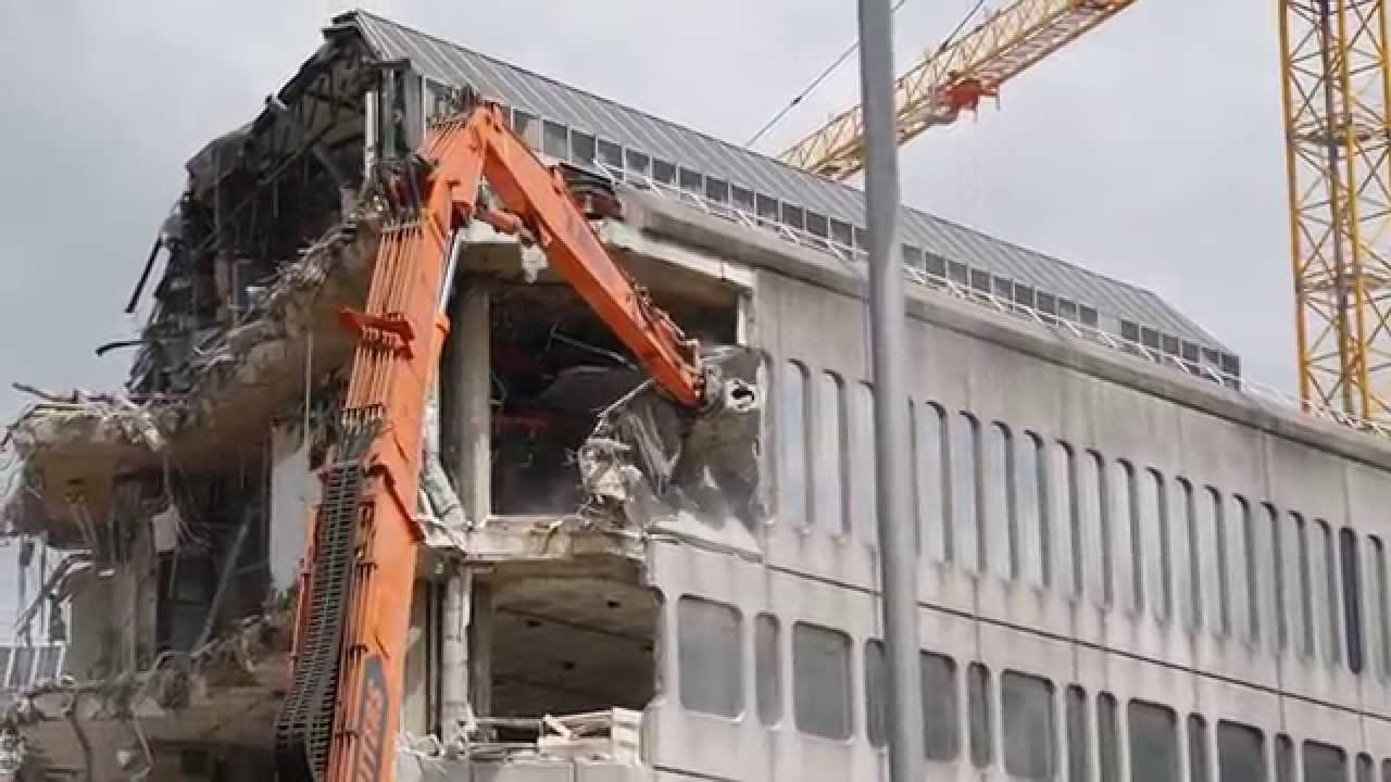 Metal Box building demolition, Reading, UK - Part 1