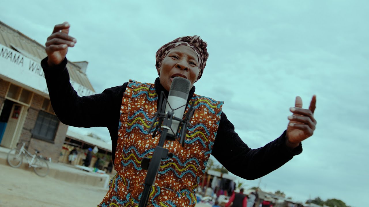 MUCHEMBERE PAMICROPHONE -MAI ELLY