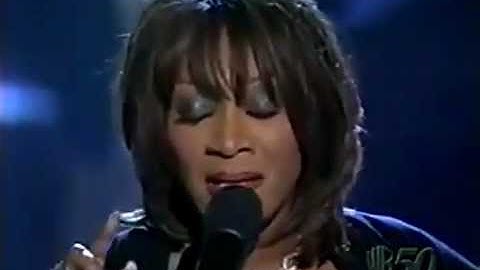 Patti LaBelle - That's What Christmas Is To Me