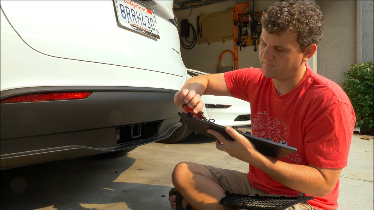 Making the Model Y Hitch Cover Easier to Remove 