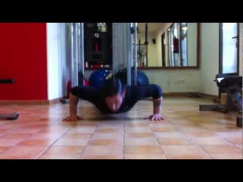 Gorilla Push-Up, Joan Gallardo, Personal Trainer.