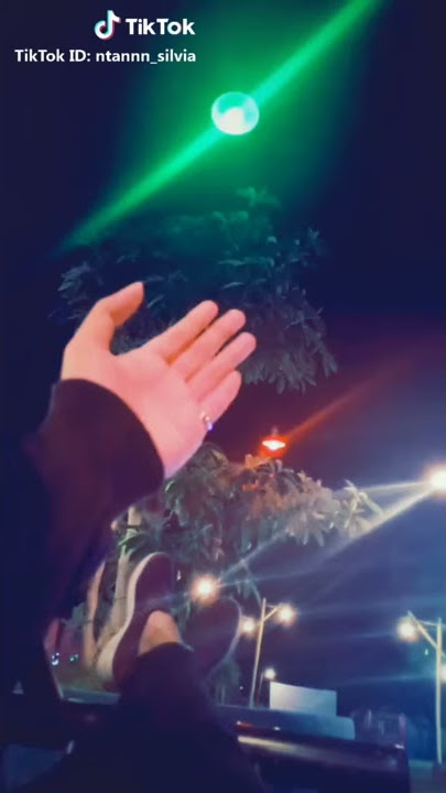 Engkau yang disana jagalah hatimu.. aku yg d sini setia padamu💞❤