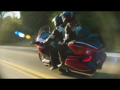 Vídeo: Honda goldwing és automàtic?