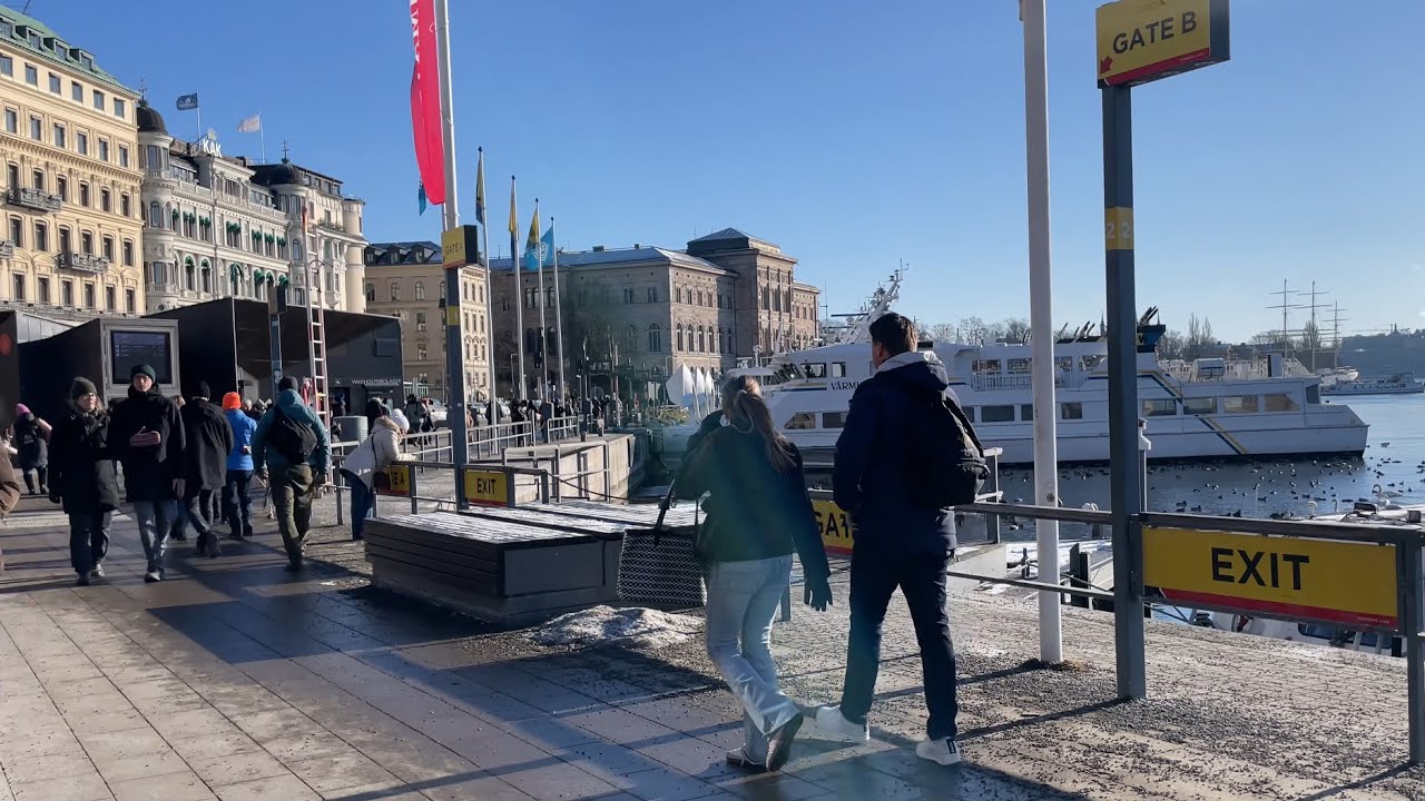 Stockholm Walks: Kungsträdgården to Skeppsholmen on a sunny, cold winter day. 