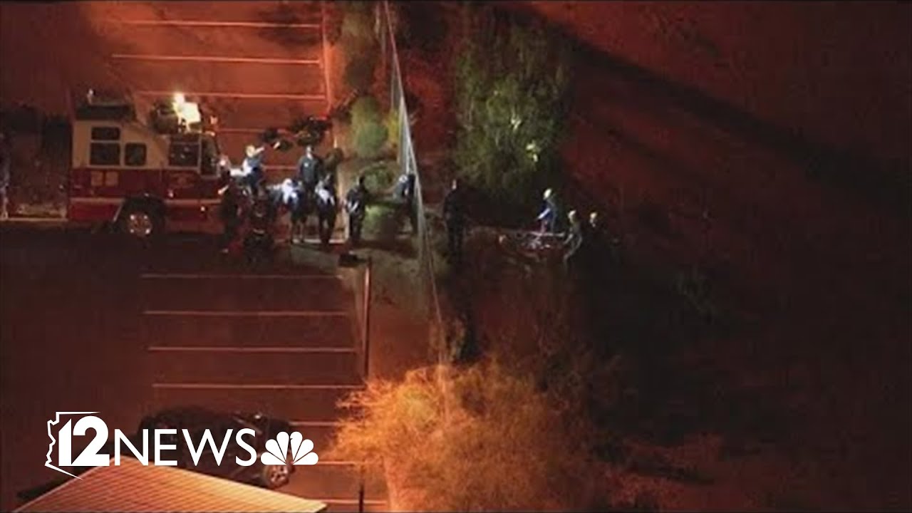 Suspects crash into ravine after stolen car chase in south Phoenix