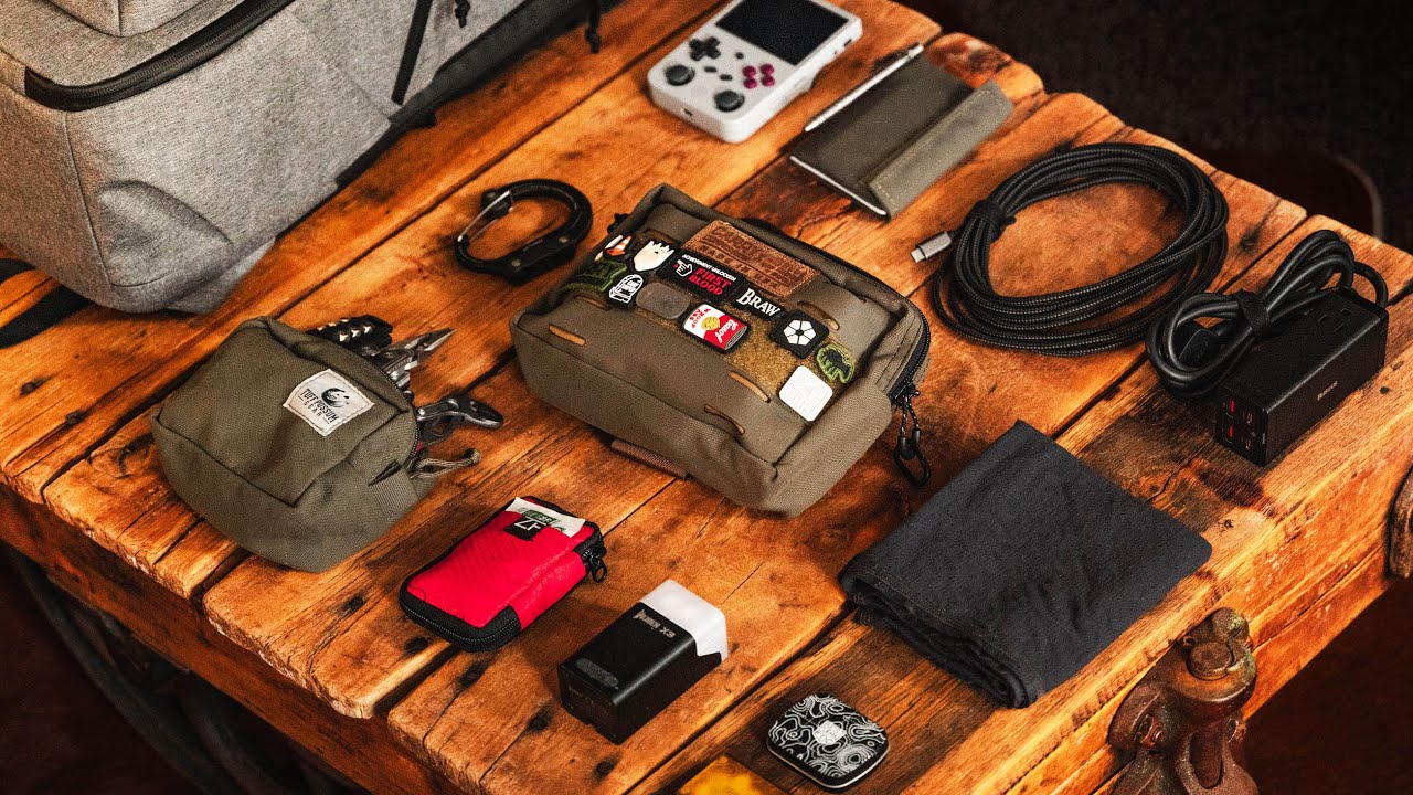 10 EDC Backpack ESSENTIALS Everyone MUST Have 