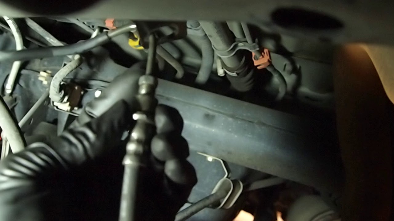 Brake pipe flare nut stuck on female hose fitting YouTube