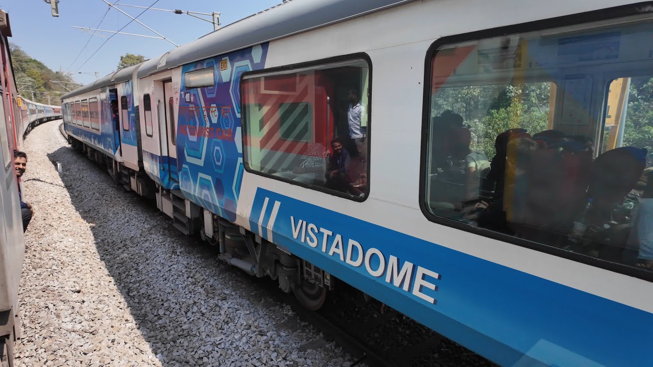 Manglore to Yeshwantpur | karwar express in vistadome coach | Indian ...
