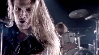 Vignette de la vidéo "Skid Row - Youth Gone Wild (Official Music Video)"