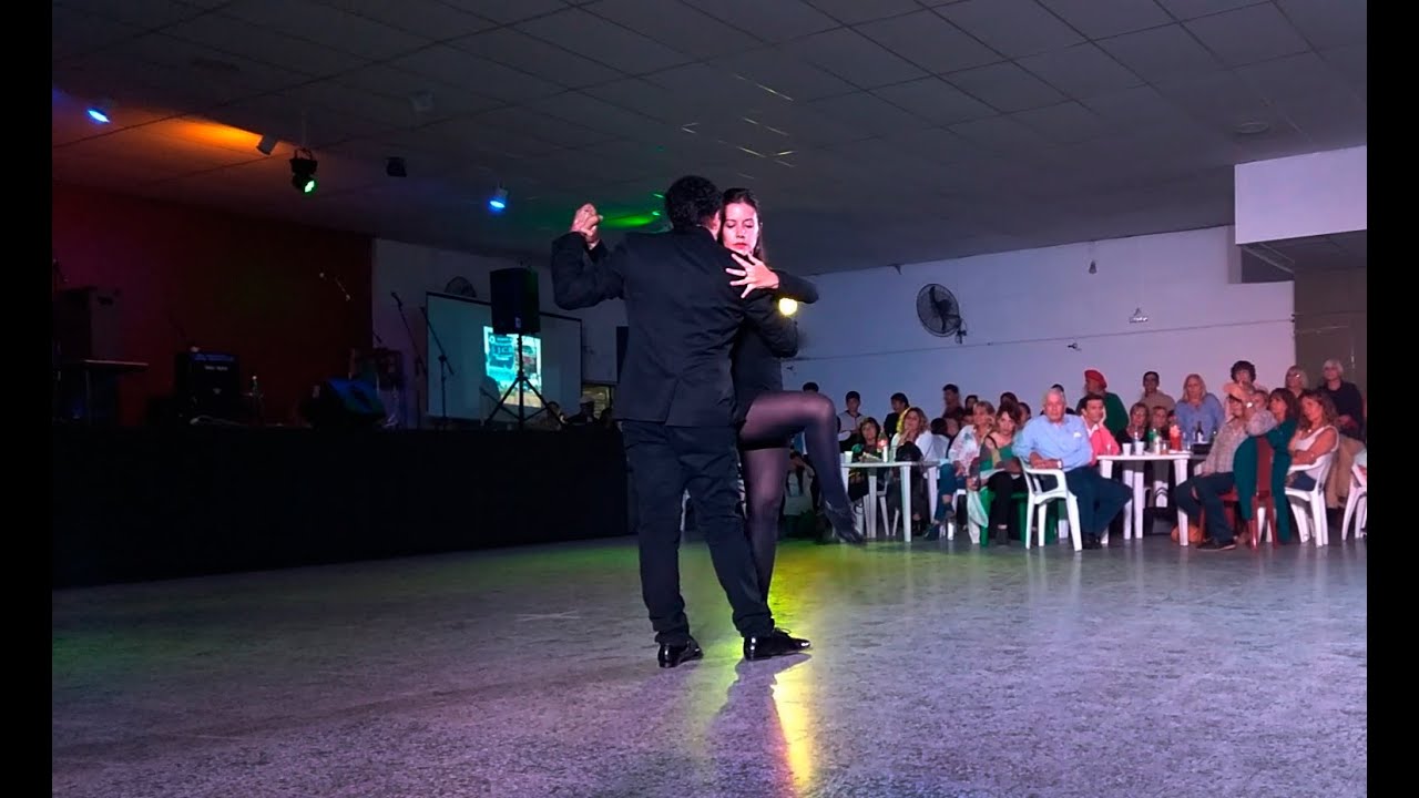 Natalia y Paulo - 9 de julio (tango, D'Arienzo)