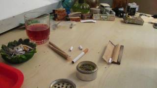How To Roll A Joint The Dutch Way Amsterdam