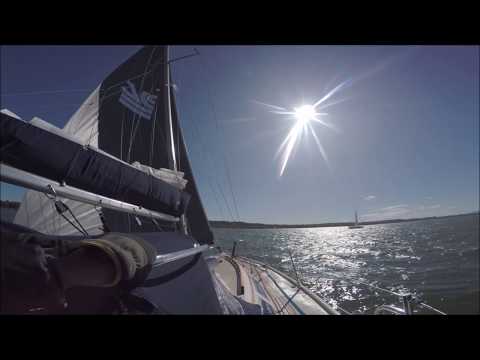 Видео: Catalina 34' Sailboat ride St-Lawrence River