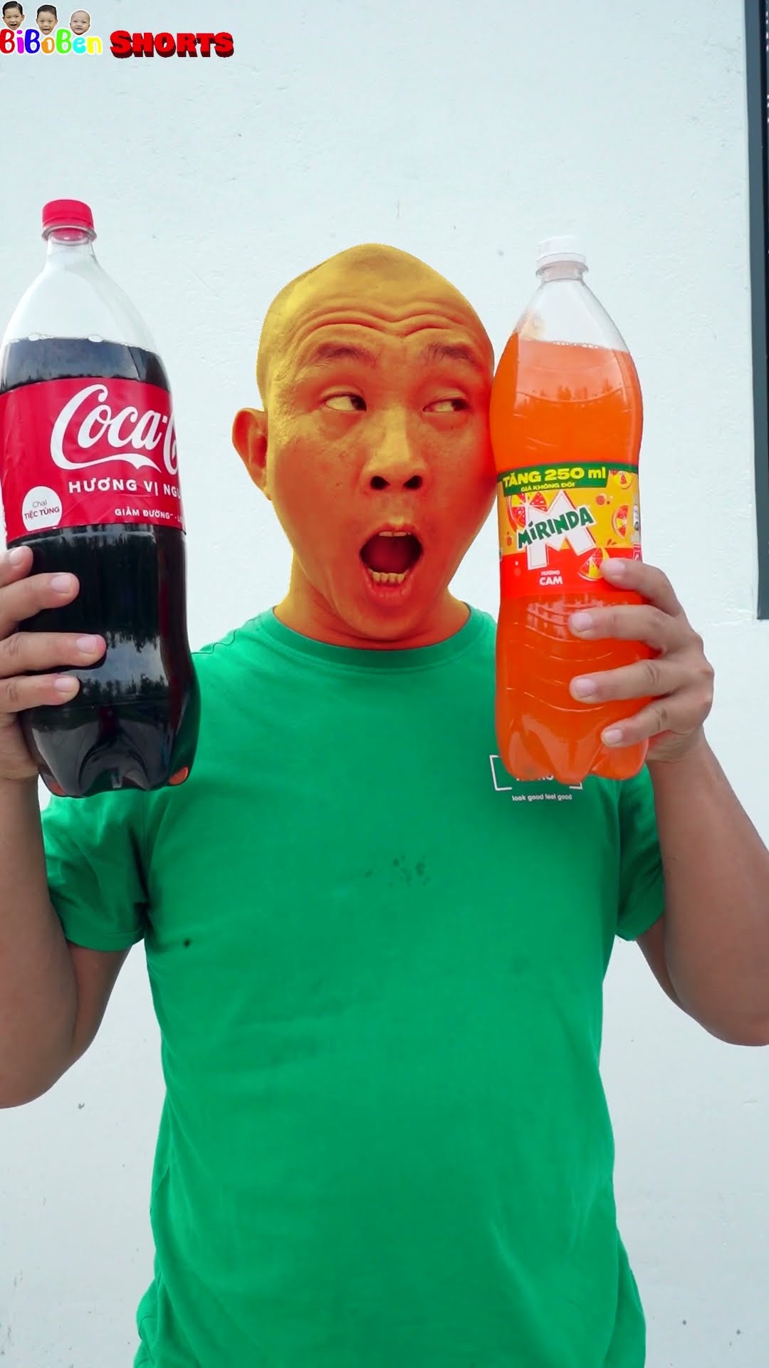 Magic | Thay đổi mầu da bằng nước Coca cola và Mirinda
