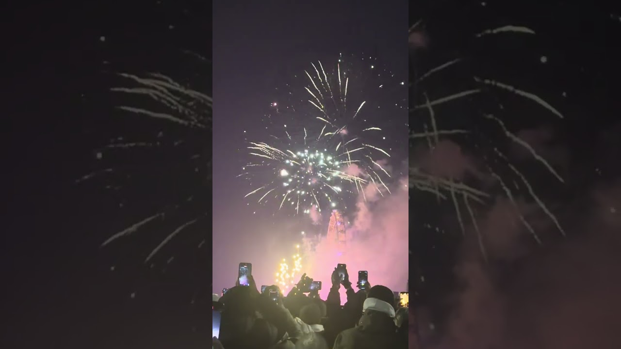 Fireworks light up the London Eye for 12 minutes and 30 seconds, creating a super crowded scene