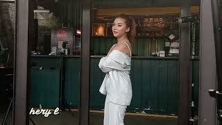 Photoshoot With Putri Sahara