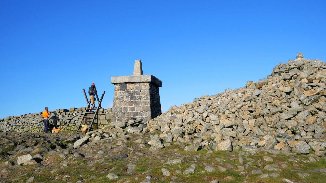 Hiking Slieve Donard - Mourne Mountains 4k
