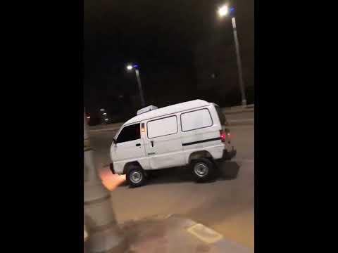 ЮРА ВОЛКОВ ПЕРЕВЕРНУЛ СВОЕГО ДИМАСИКА😱😱😱 #волков #юраволков #бмв #мерседес #фейк