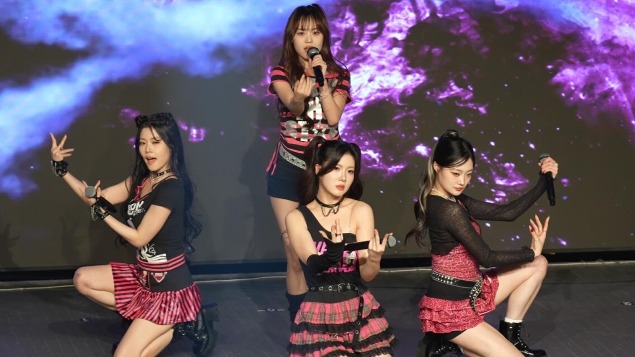 W!TCHX(위치스) - BLALA, TOMBOY + | 일러스타스테이지 공연 | 260302