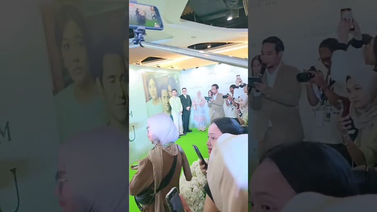 LIVE GREEN CARPET GALA PREMIERE FILM HANYA NAMAMU DALAM DOAKU BY PRODUKSI @sinemakupictures 