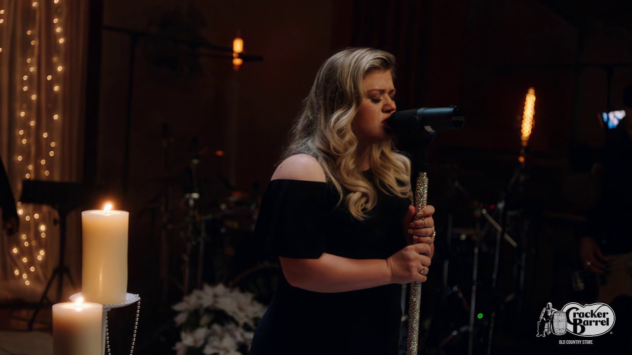 Kelly Clarkson Meaning Of Life (Cracker Barrel Rocking & Stockings