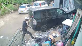 Tas gestolen uit auto – getuigen gezocht