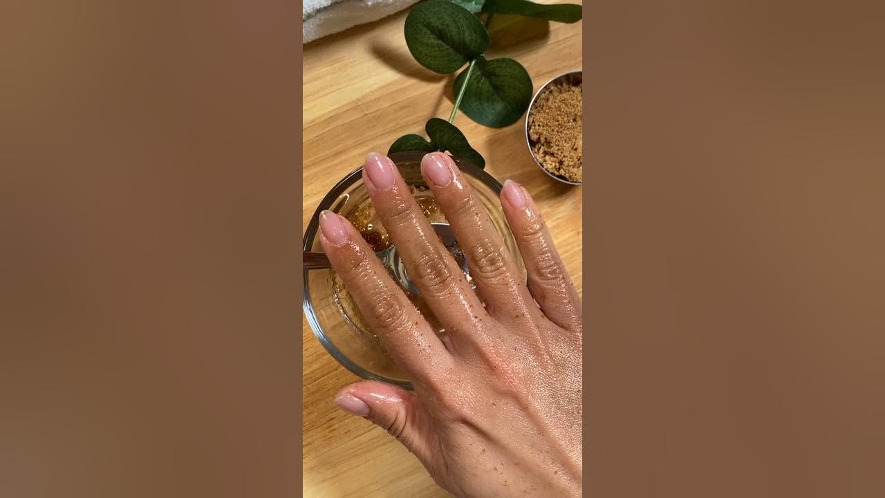 CND™ Winnie Wednesday | At Home Nail Care - YouTube