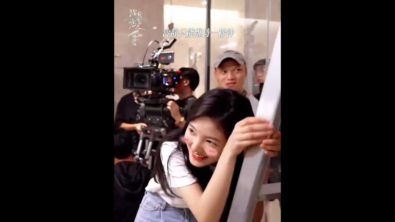 #shorts 這麼會親你不要命啦！ 羅雲熙強勢索吻章若楠，兩人都整害羞了！【治愈系恋人 Love is Panacea】#罗云熙 #章若楠