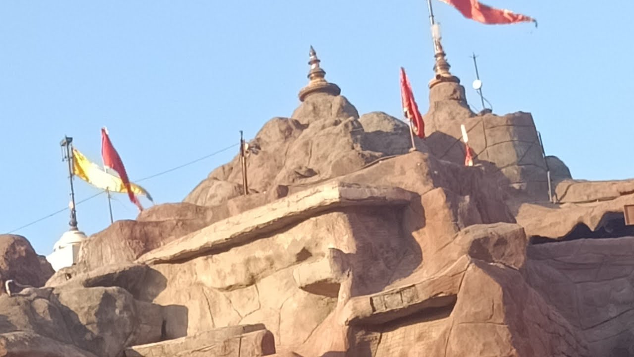 સોઢા નરેન્દ્રસિંહ લાઈવ માં છે તો દરેક મિત્રો નો લાઈવ માં ખૂબ ખૂબ સ્વાગત છે જય માતાજી 🙏