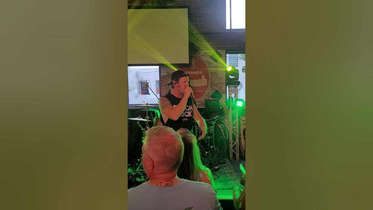 Bumpin Uglies "Lyrics over everything" (live) at Bowstring ILM - #SleevelessSummerTour (07/11/2024)