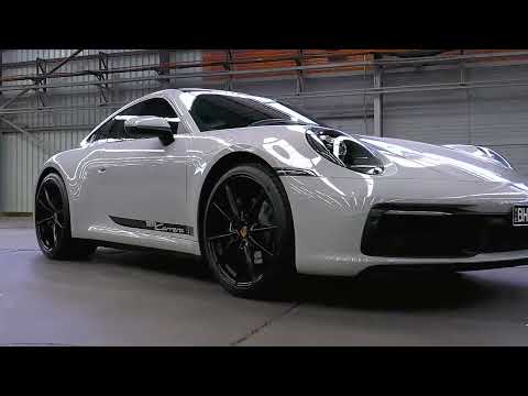 2020 Porsche 911 thumbnail