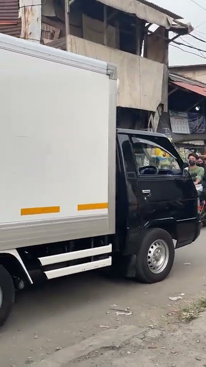 Suara lucu truk mundur, awas-awas mobil orang ganteng mau lewat #shorts #otomotif #indonesia