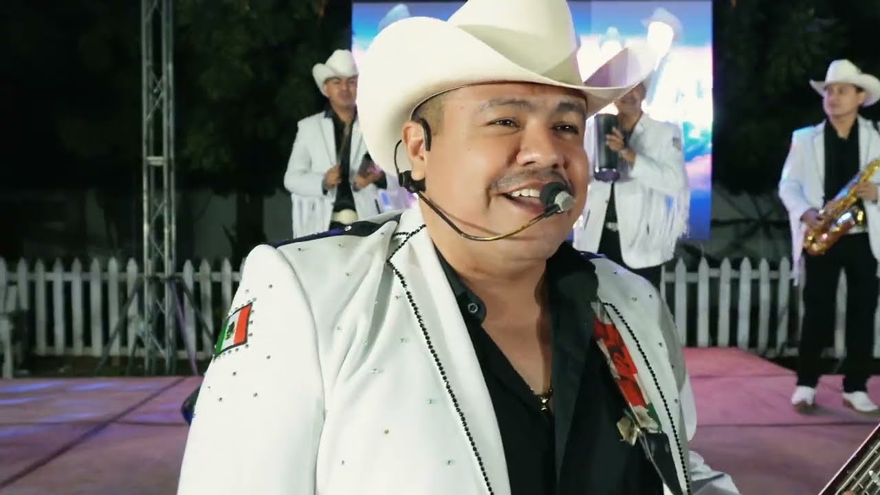 Watch La Chabela, Los Shacales de Sonora on YouTube Watch La Chabela, Los Shacales de Sonora on YouTube