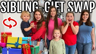 CHRiSTMAS SiBLING GiFT EXCHANGE! SECRET SANTA w/ 6 KiDS!🎁