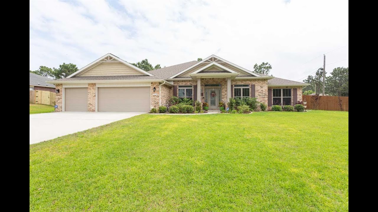 Property for sale - 7519 Brewster St, Navarre, FL 32566