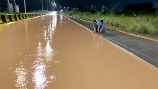 Recordbreaking Floodwater Drainage: Clearing a Street with Incredible Force!