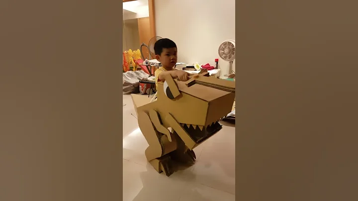 20181017萬聖節紙箱恐龍裝扮 - 天天要聞