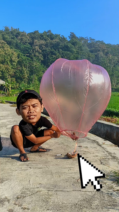Menerbangkan Balon Mini #balon #petasan #mercon #merconlebaran #balonidulfitri #shorts