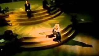 Lara Fabian - Je T'aime ( live NUE 2002 ) jötem seni seviyorum Resimi