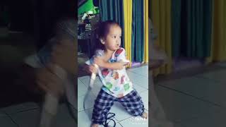 skip baju baru Razka