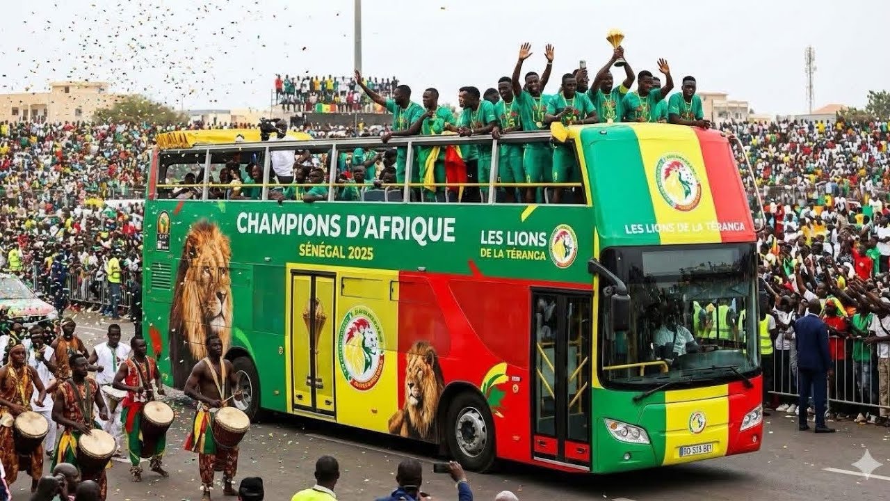 URGENT 🚨 L’ARRIVÉE SPECTACULAIRE DES LIONS 🦁 DE LA TERANGA APRES LA FINALE AU MAROC EST PRÉVUE À 18 