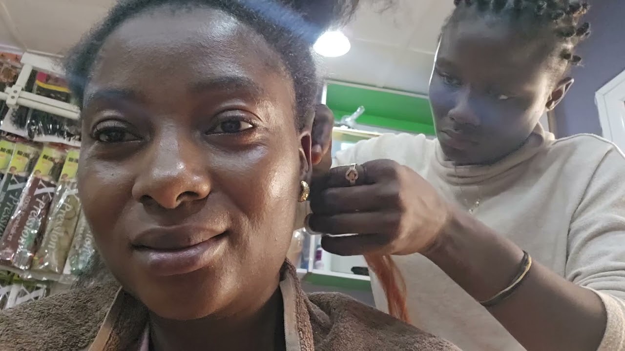 Я снова в Нигерии! Эта новость меня травмировала.