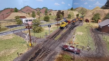 Tehachapi loop and Caliente on 2 hollow core doors in N scale